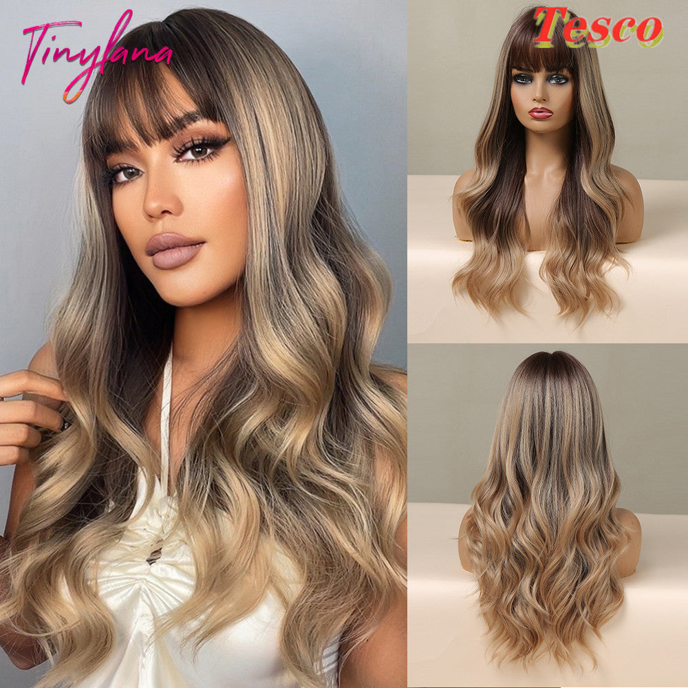 Women Wear Wavy Wigs Women Wear Wavy Wigs